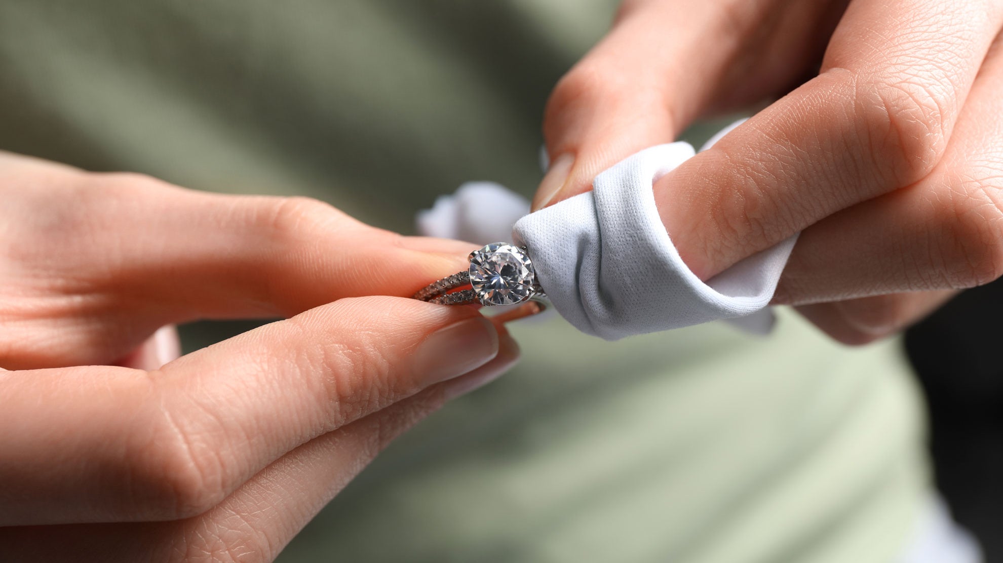 How to Care for Your Moissanite Ring: Expert Tips for Lasting Brilliance