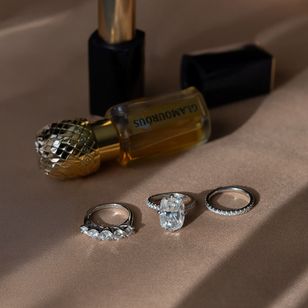 The Essential Holiday Moissanite Gift Guide