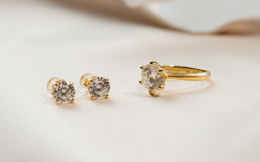 How is moissanite made?
