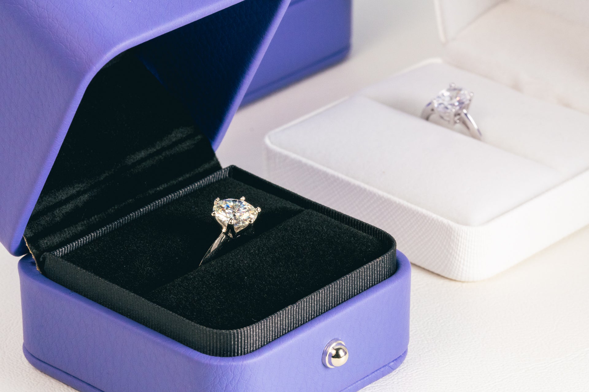 Moissanite vs Cubic Zirconia: Which is the Best Affordable Diamond Alternative?