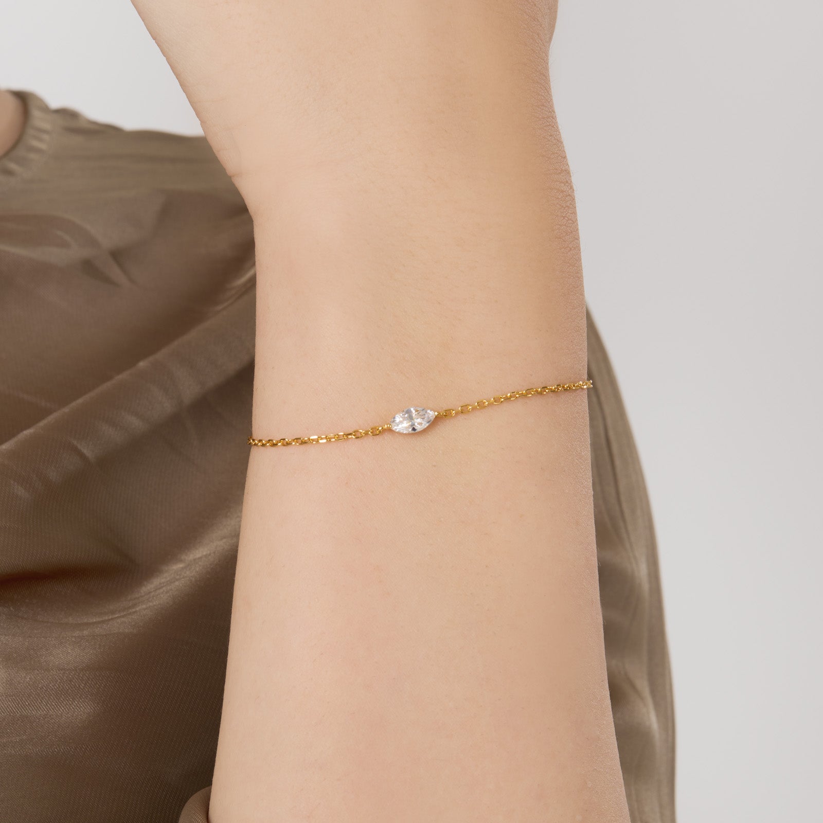 Marchesa Bracelet close-up – Gold 16-18cm, Gold 18-20cm