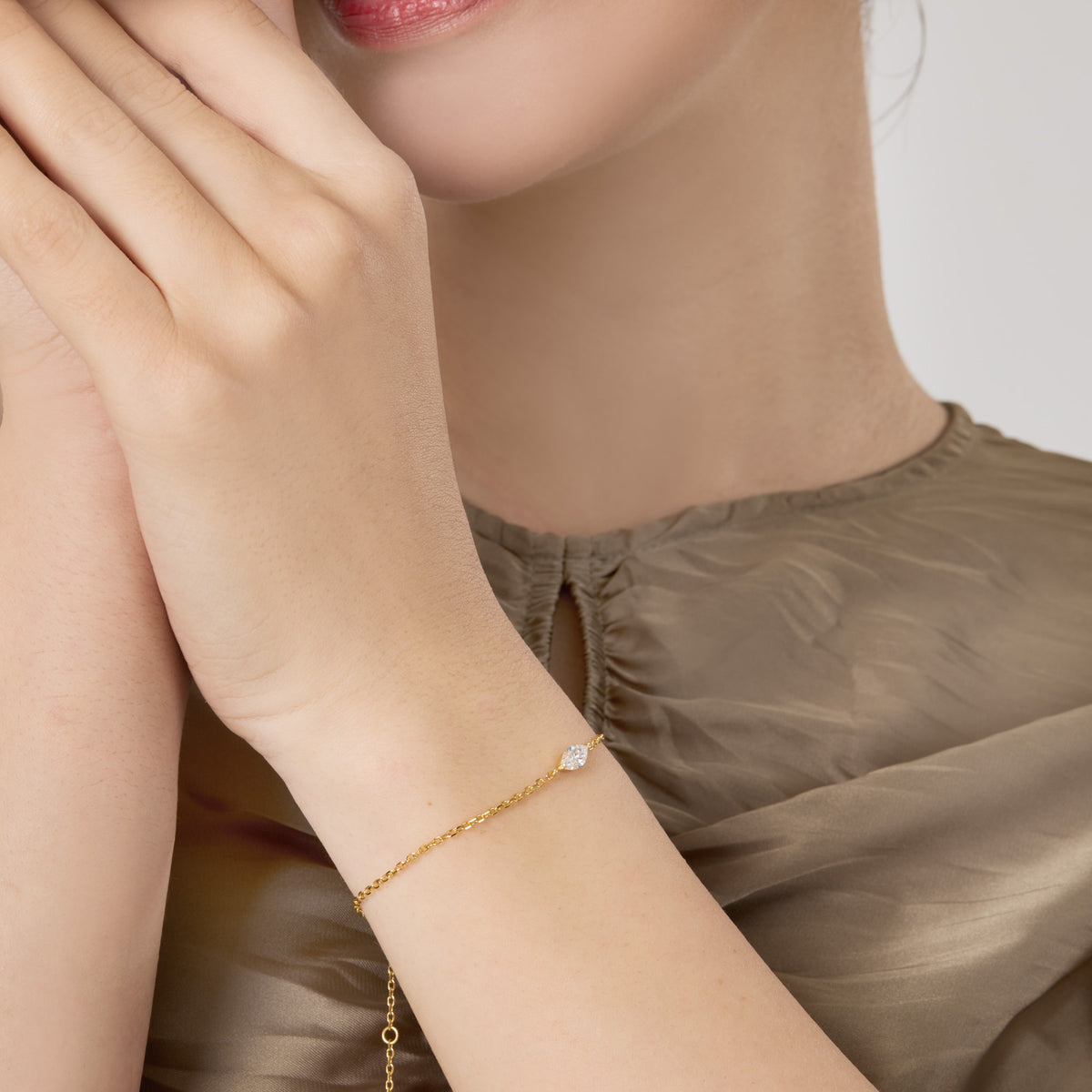 Marchesa Bracelet mid shot – Gold 16-18cm, Gold 18-20cm