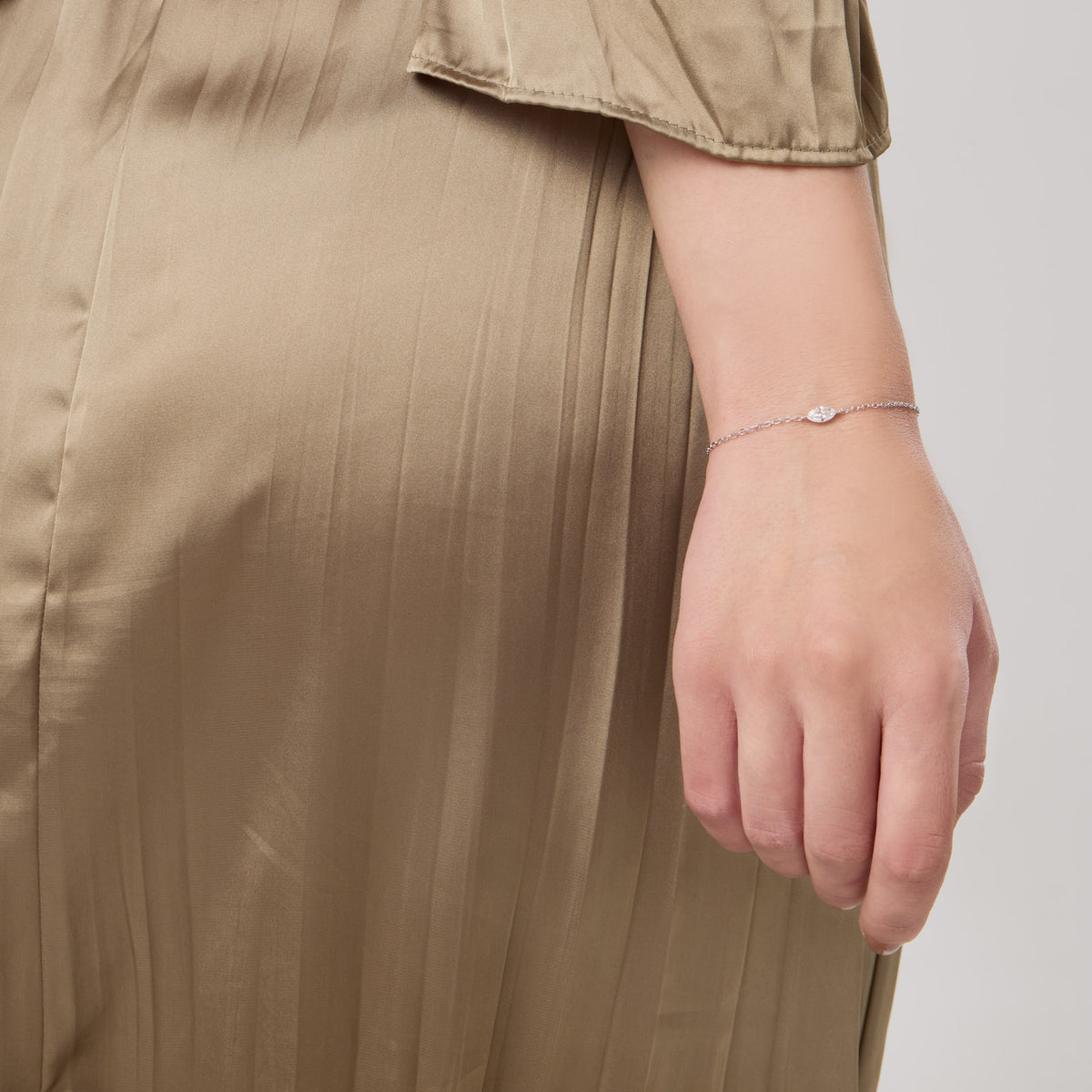 Marchesa Bracelet mid shot – Silver 16-18cm, Silver 18-20cm